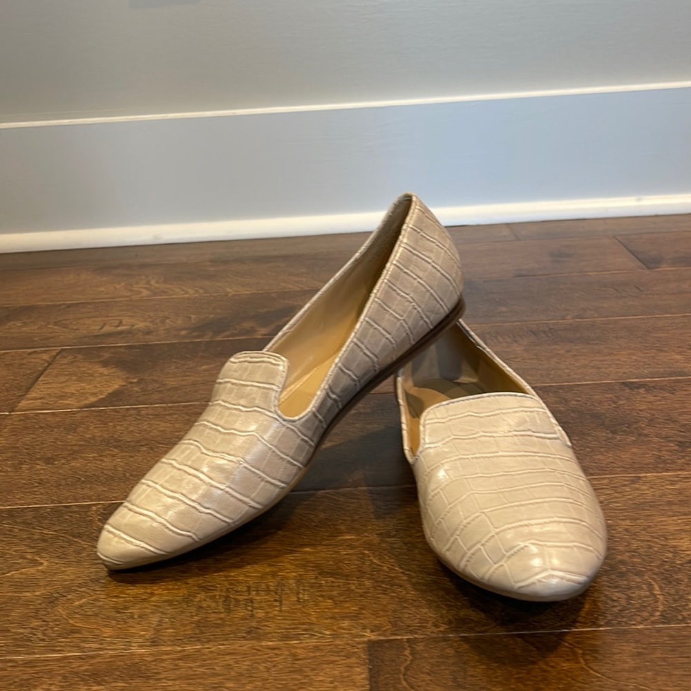 Nine West- flats